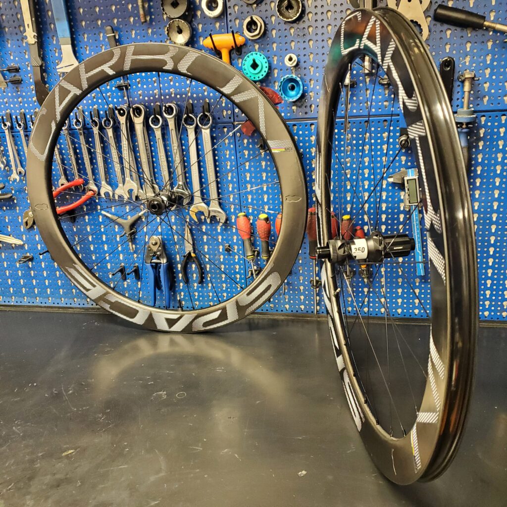 WS ROAD HOOKED DT350 SP 1294gr Spacebikes